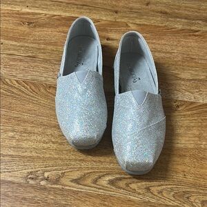 SKECHERS Sparkly Silver Slip-On Shoes  Size 7